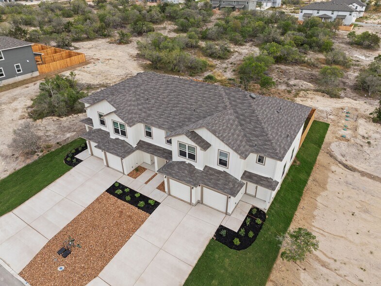 More Photos Of 124 Bonnie Bnd, San Antonio Apartments For Sale