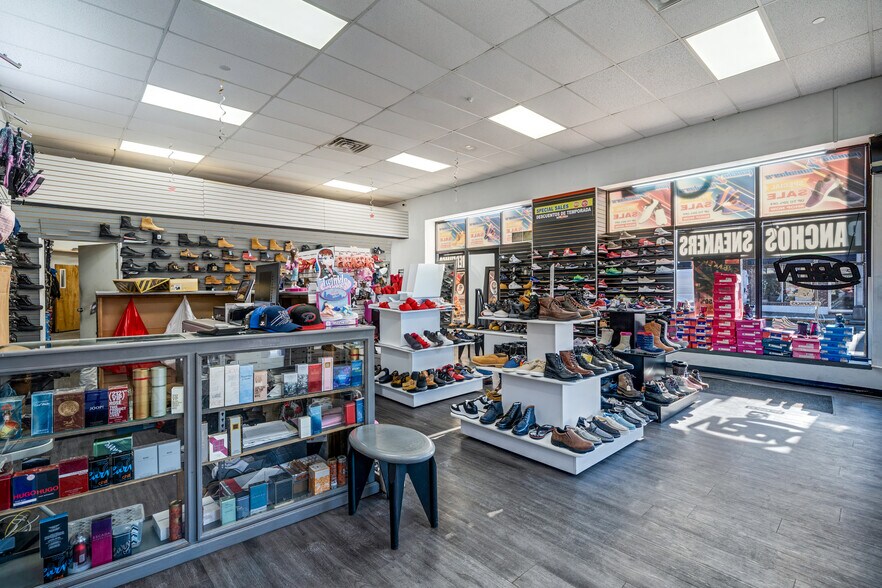 More Photos Of 252 Madison Ave, Perth Amboy Storefront For Lease