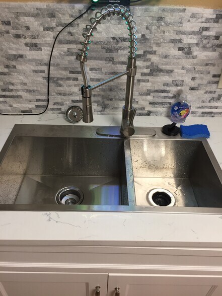 More Photos Of 4841 N Highway 35 N, Rockport Apartments For Sale