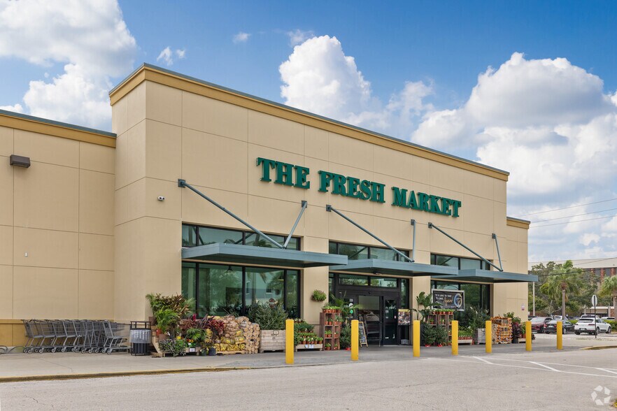 More Photos Of 2300-2398 SE Ocean Blvd, Stuart Storefront Retail Office For Lease