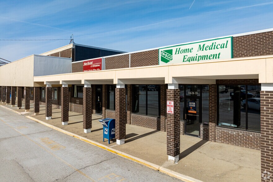 More Photos Of 1624-1644 E State Road 44, Shelbyville Unknown For Lease