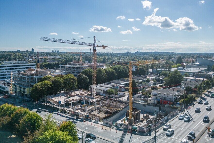 More Photos Of 2453 Renfrew St, Vancouver Apartments For Lease