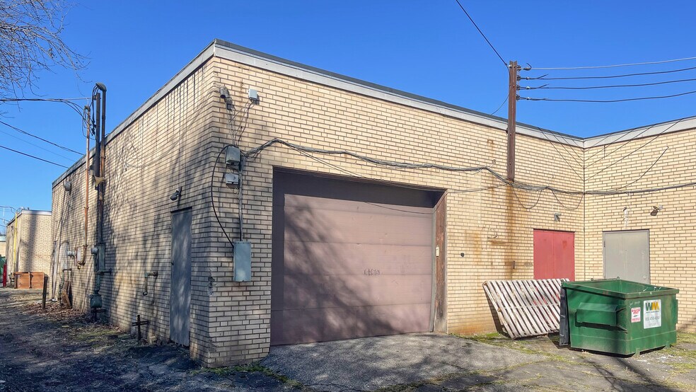 More Photos Of 31 Duquesne Blvd, Duquesne Unknown For Lease