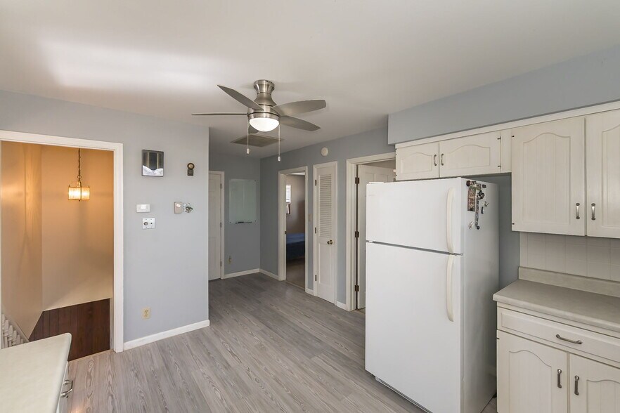 More Photos Of 3166 Highway B, Berger Winery Vineyard For Sale
