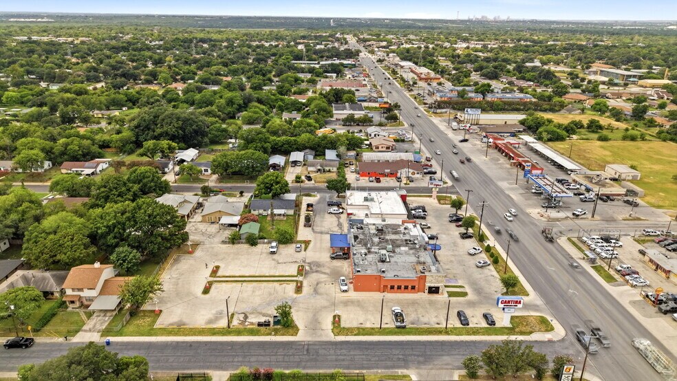 More Photos Of 4946 Rigsby Ave, San Antonio Restaurant For Sale
