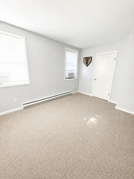 More Photos Of 127 Main St, Cooperstown Storefront For Sale