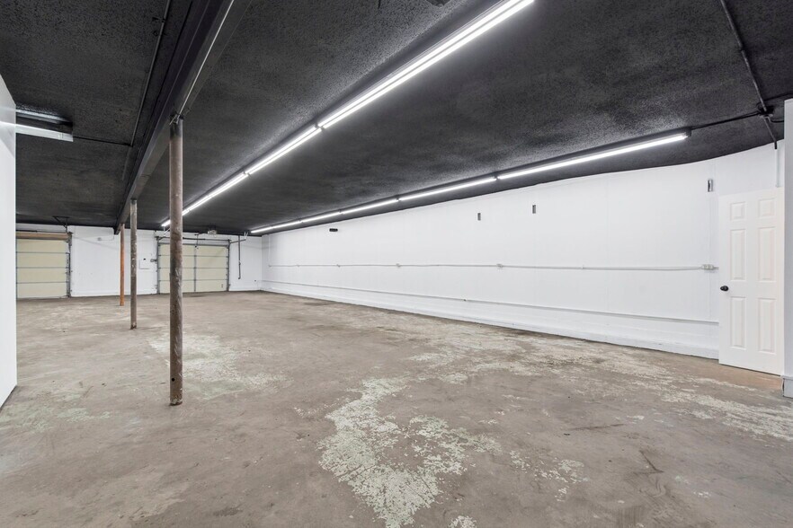 More Photos Of 1424 E Florida St, Springfield Light Manufacturing For Lease