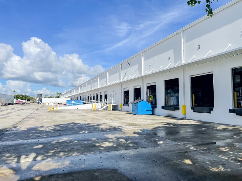 More Photos Of 1530 NW 98th Ct, Miami Unknown For Lease