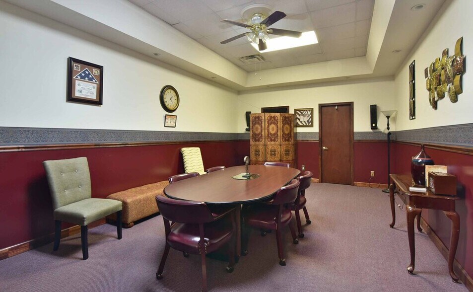 More Photos Of 610 W Oglethorpe Blvd, Albany Religious Facility For Sale