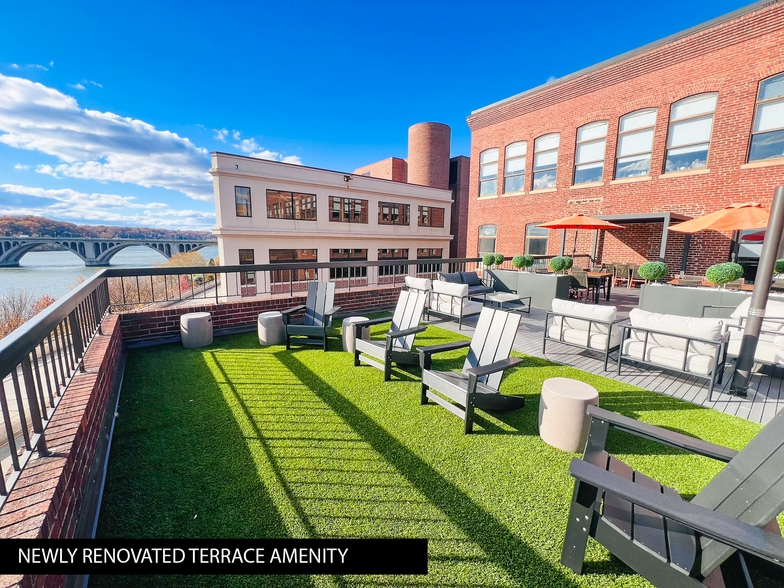 More Photos Of 3299 K St NW, Washington Office For Lease