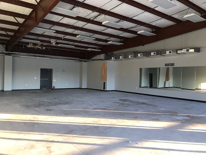 More Photos Of 4111 FM 1764 Rd, Santa Fe Storefront For Lease