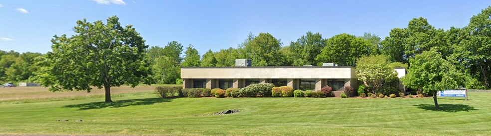 More Photos Of 270 Benton Dr, East Longmeadow Medical For Lease