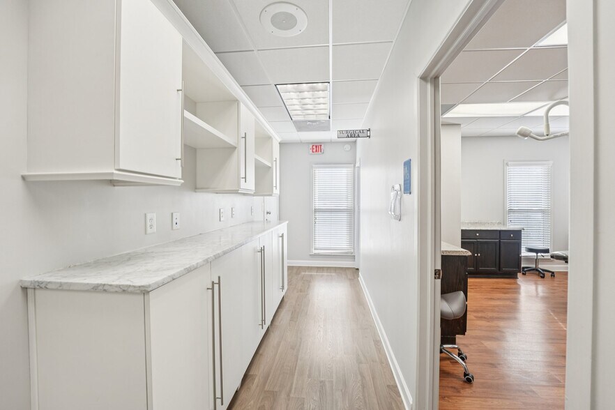 More Photos Of 6315 Amherst Ct, Peachtree Corners Medical For Sale