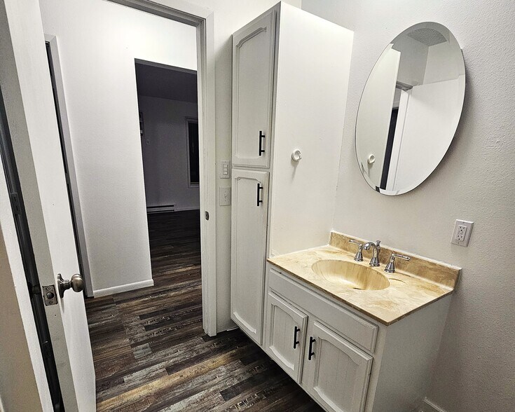 More Photos Of 1 Richards Dr, Keokuk Apartments For Sale