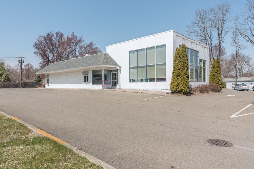 More Photos Of 3123 Route 9W, Saugerties Restaurant For Lease