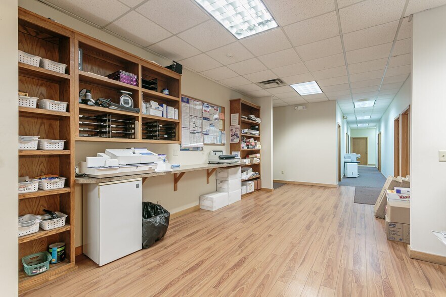 More Photos Of 300 Buell Rd, Rochester Loft Creative Space For Sale