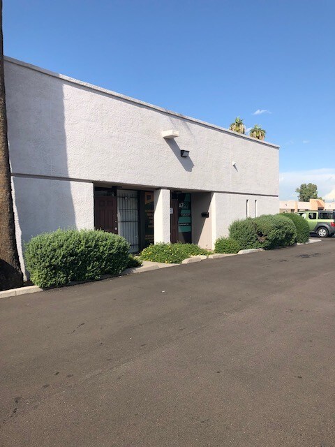 More Photos Of 3131 W Lewis Ave, Phoenix Manufacturing For Lease