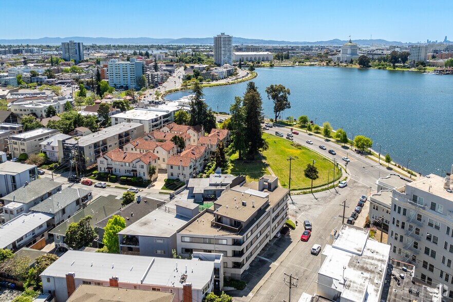 More Photos Of 282 Wayne Ave, Oakland Apartments For Sale