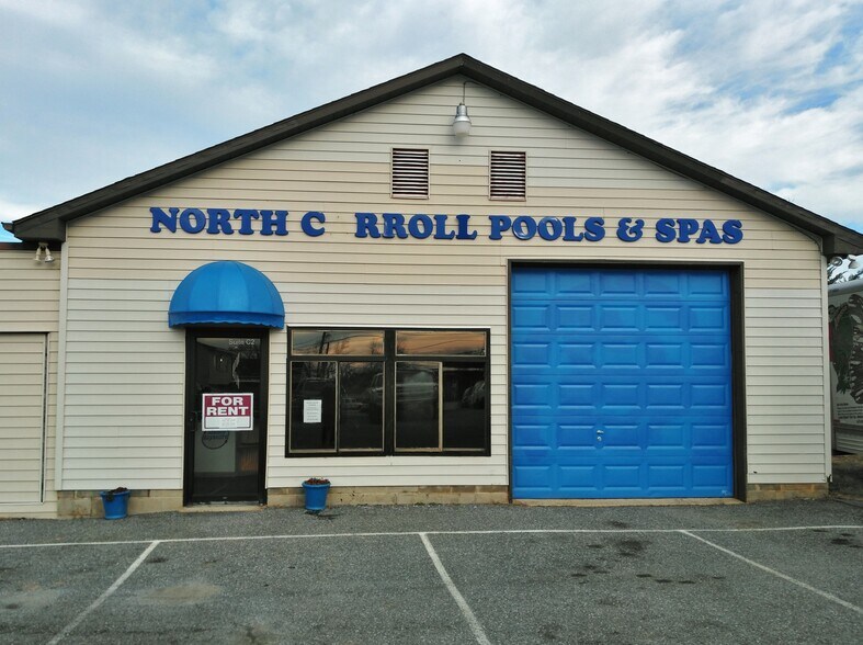 Primary Photo Of 3321 Main St, Manchester Self Storage For Lease