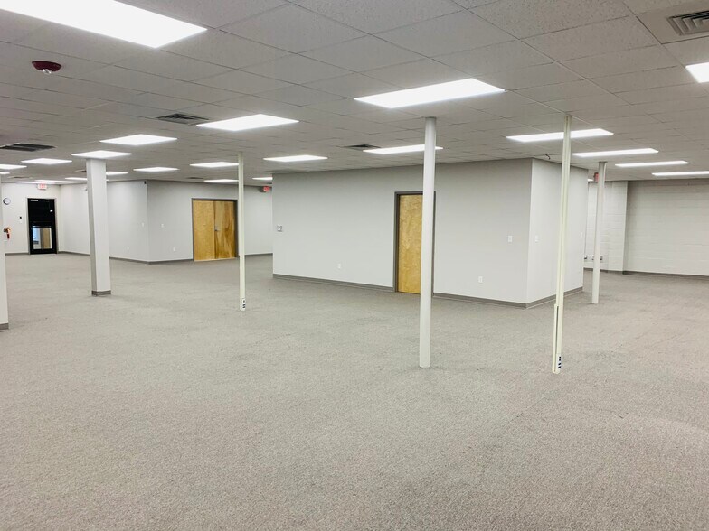 More Photos Of 1809 24th Ave, Gulfport Storefront Retail Office For Lease