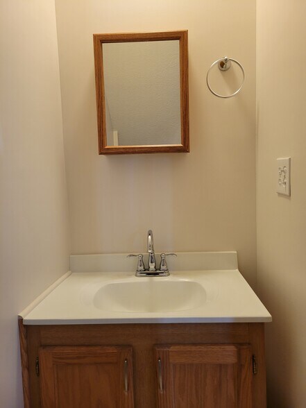 More Photos Of 547 Ridge Ave NE, New Philadelphia Apartments For Sale