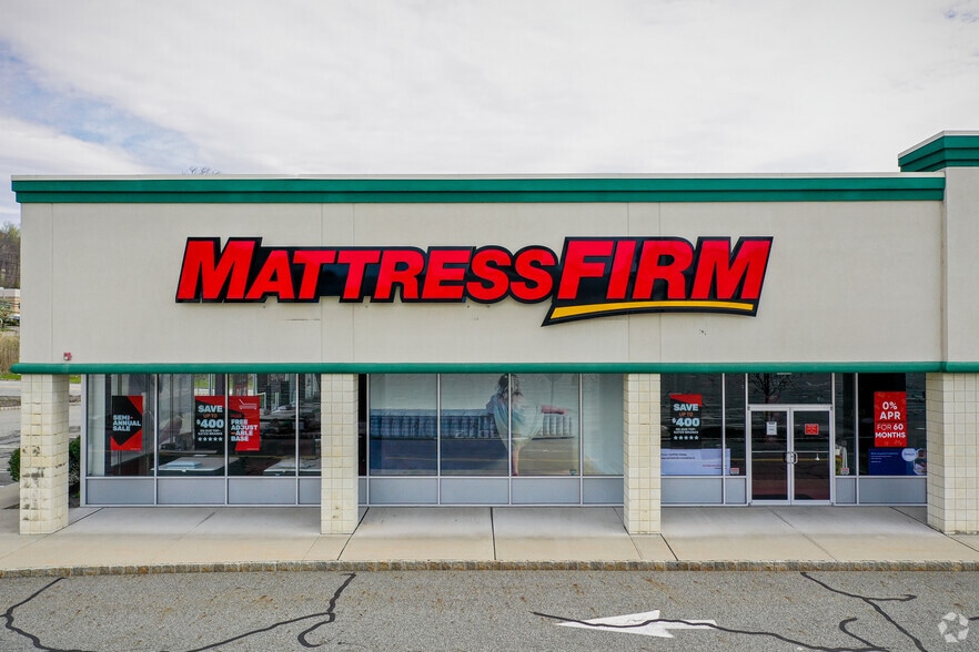 More Photos Of 300 Wootton St, Boonton Unknown For Lease