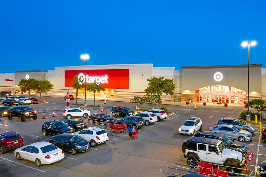 Primary Photo Of 11309-11323 Bandera Rd, San Antonio Unknown For Lease