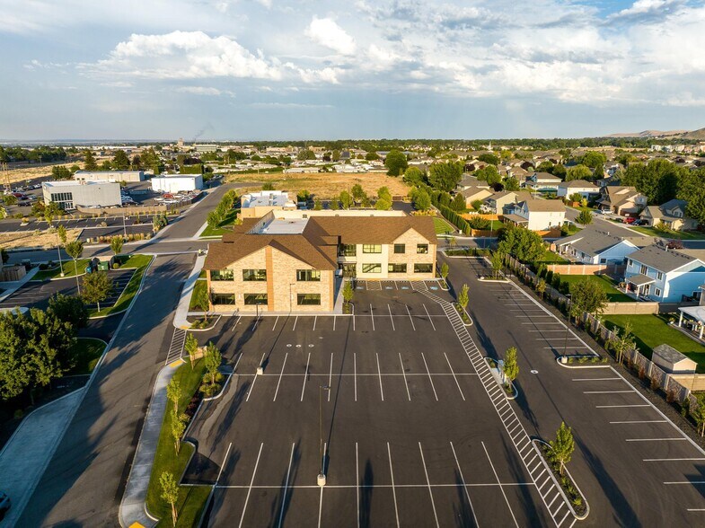 More Photos Of 30 S Louisiana St, Kennewick Loft Creative Space For Lease