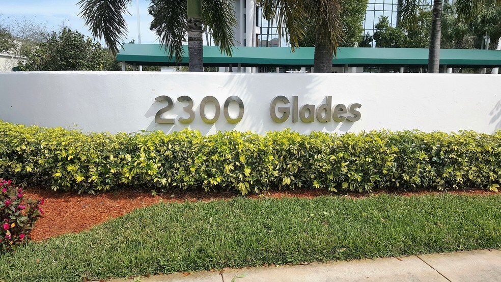More Photos Of 2300 Glades Rd, Boca Raton Unknown For Lease
