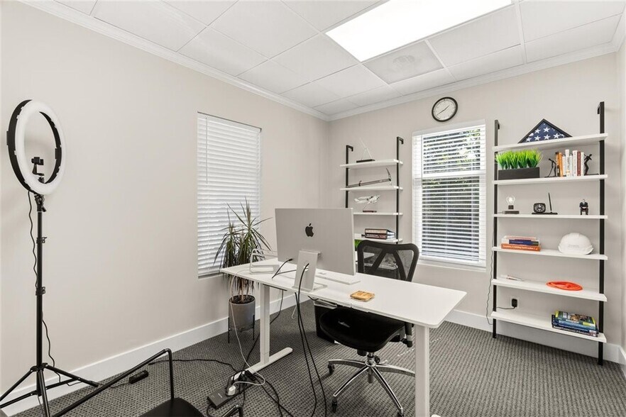 More Photos Of 6111 Peachtree Dunwoody Rd NE, Atlanta Medical For Sale