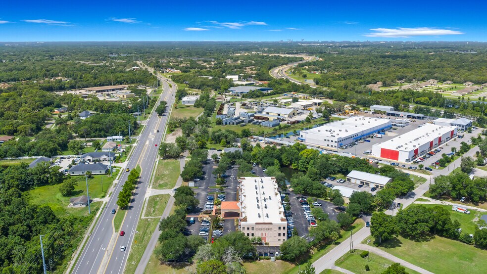 More Photos Of 2572 W State Road 426, Oviedo Medical For Lease