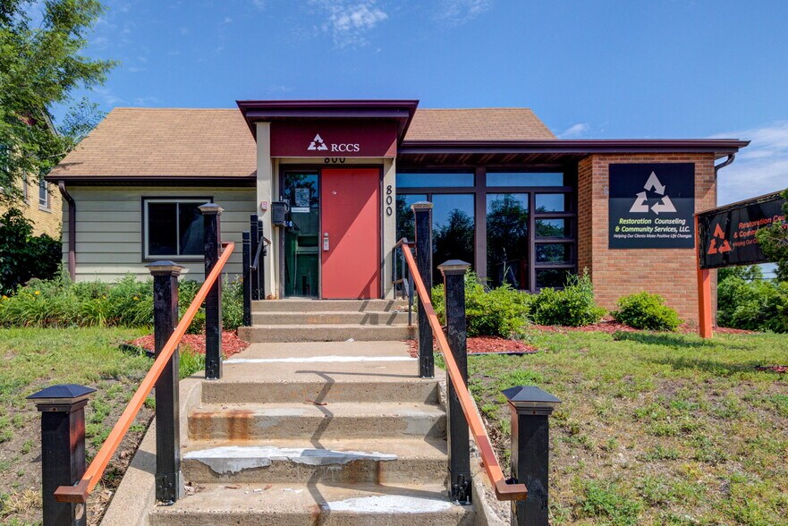 More Photos Of 800 N 42nd Ave, Minneapolis Medical For Lease