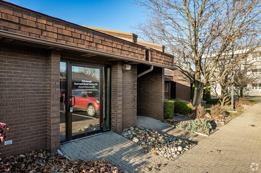 Primary Photo Of 1600 Pacific Ave, Natrona Heights Unknown For Lease