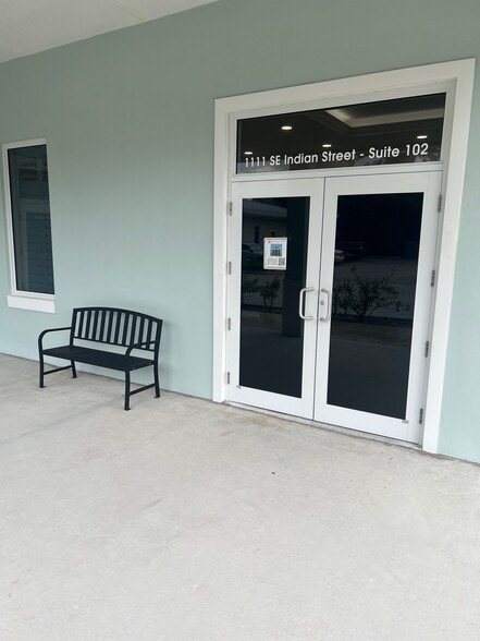 More Photos Of 1111 SE Indian St, Stuart Medical For Lease