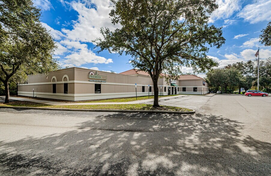 More Photos Of 2114 Seven Springs Blvd, New Port Richey Medical For Lease