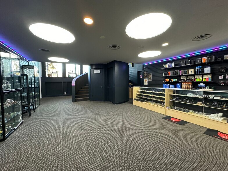 More Photos Of 103 Stanton Ave, Ames Apartments For Lease