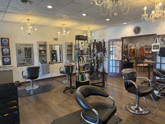 More Photos Of 55 Sound Ave, Mattituck General Retail For Lease