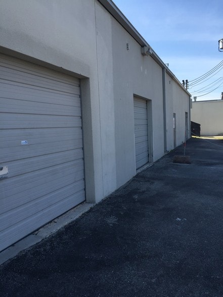 More Photos Of 8823 Tradeway St, San Antonio Office For Lease