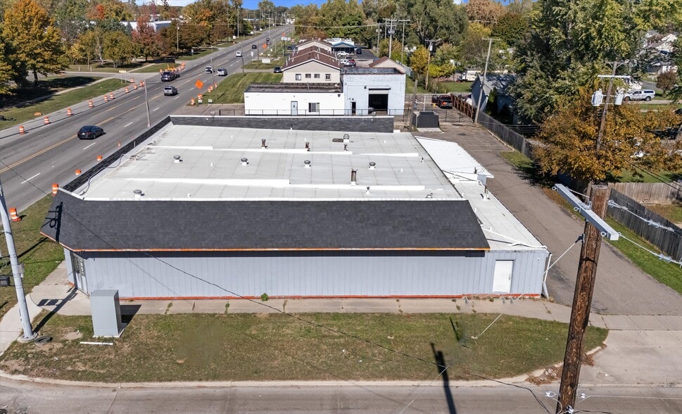 More Photos Of 6397 Middlebelt Rd, Romulus Freestanding For Sale