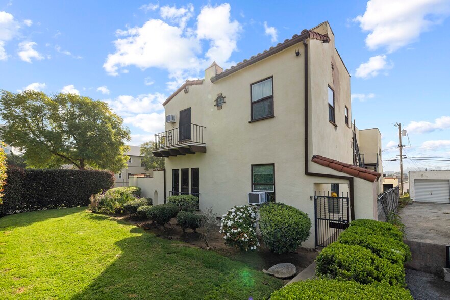 More Photos Of 1542 E Broadway, Glendale Apartments For Sale