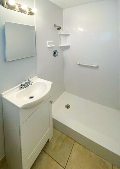 More Photos Of 921-925 NE 17th Ave, Fort Lauderdale Apartments For Sale