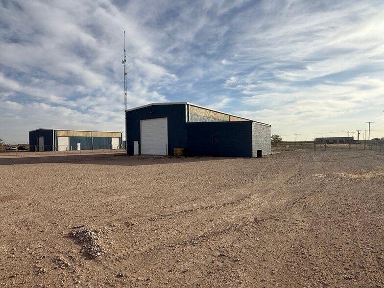 More Photos Of 5808 Farm to Market 1788, Midland Warehouse For Lease