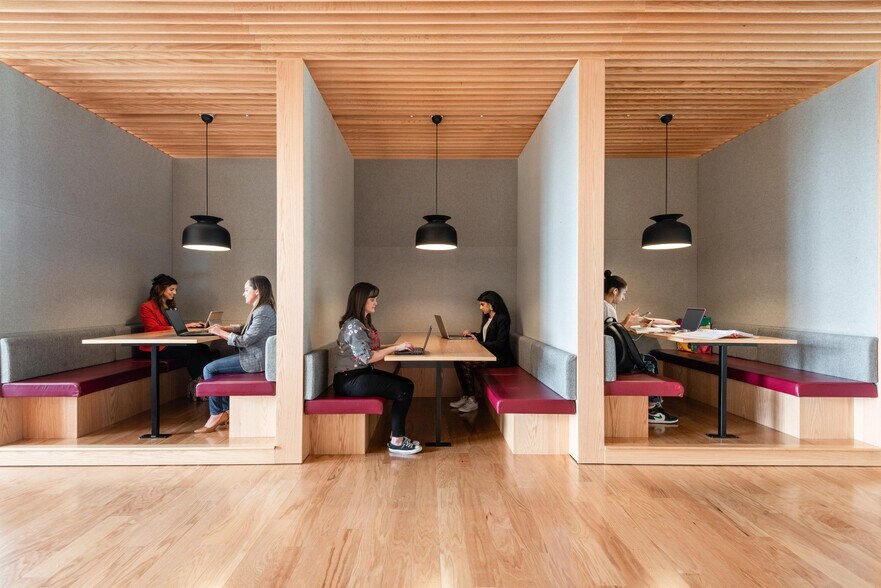 More Photos Of 5701-5741 Legacy Dr, Plano Coworking Space