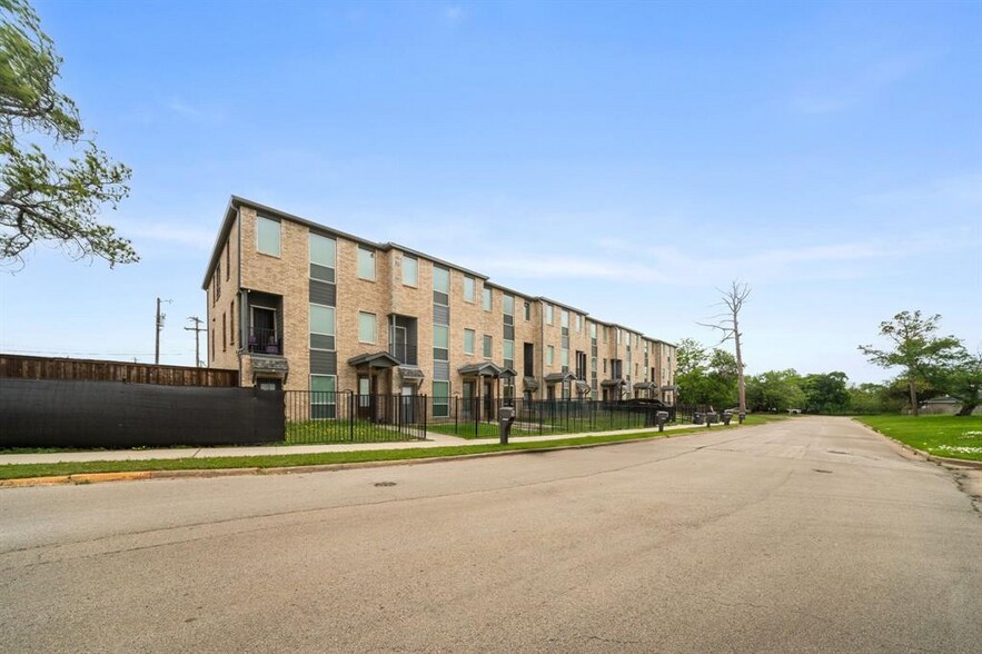 More Photos Of 1601 Mignon Dr, Arlington Apartments For Sale