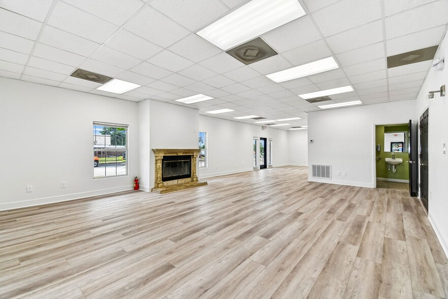 More Photos Of 450 E Highway 50, Clermont Medical For Lease
