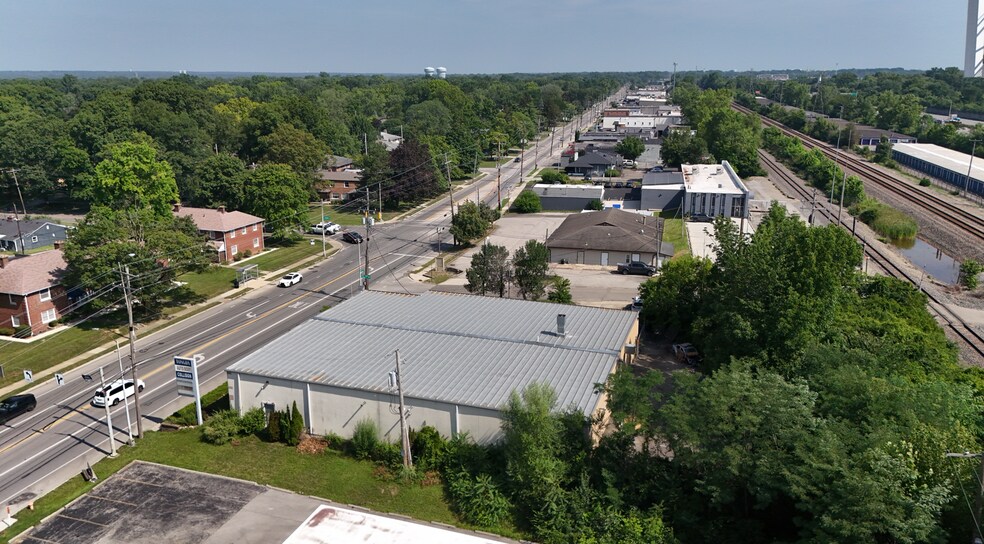 More Photos Of 4100 Indianola Ave, Columbus Auto Repair For Sale
