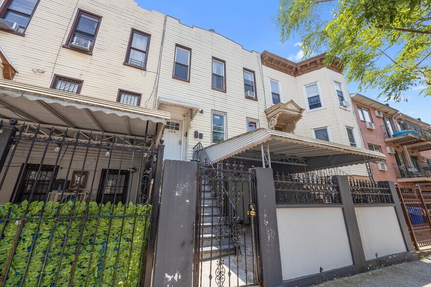 More Photos Of 166 Schaefer St, Brooklyn Apartments For Sale