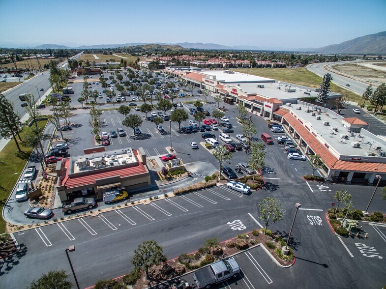 More Photos Of 43336-43430 E Florida Ave, Hemet Unknown For Lease