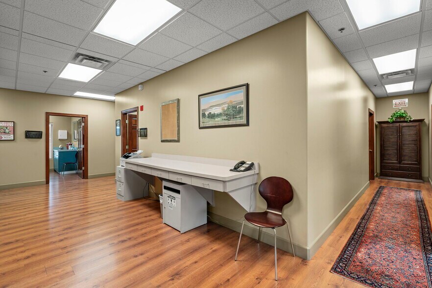More Photos Of 530 Hammill Ln, Reno Office For Lease