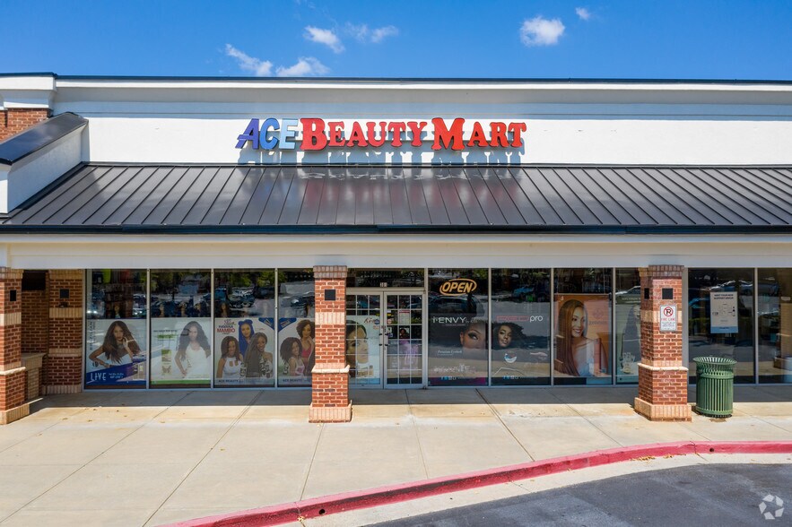 More Photos Of 2300 Holcomb Bridge Rd, Roswell Supermarket For Lease